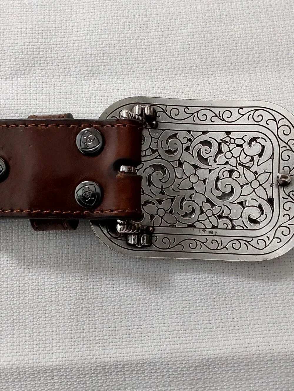 Ariat  Western Filigree Rhinestone  Buckle Embossed Leather Belt